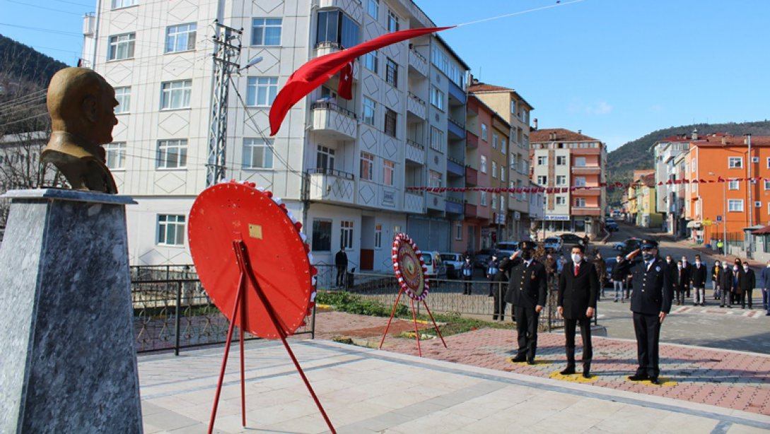 18 Mart Şehitleri Anma Günü ve Çanakkale Zaferi'nin 106. Yıl Dönümüne ilişkin İlçe Programı Gerçekleştirildi.